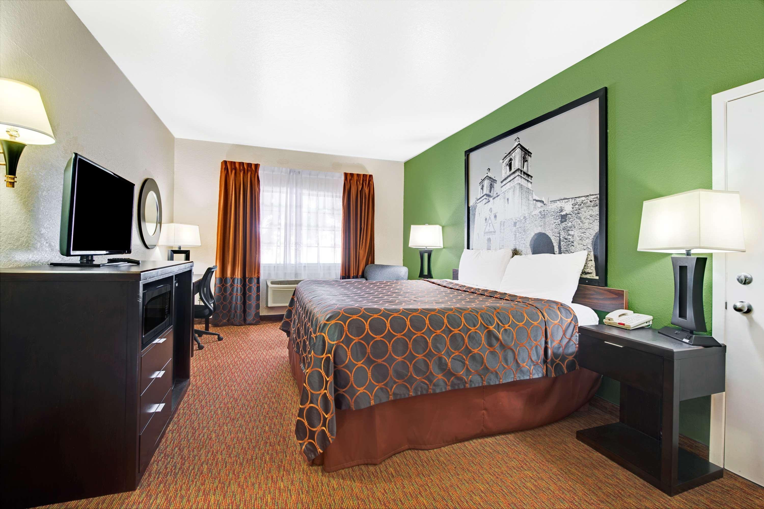 Surestay Plus By Best Western San Antonio Airport Eksteriør billede