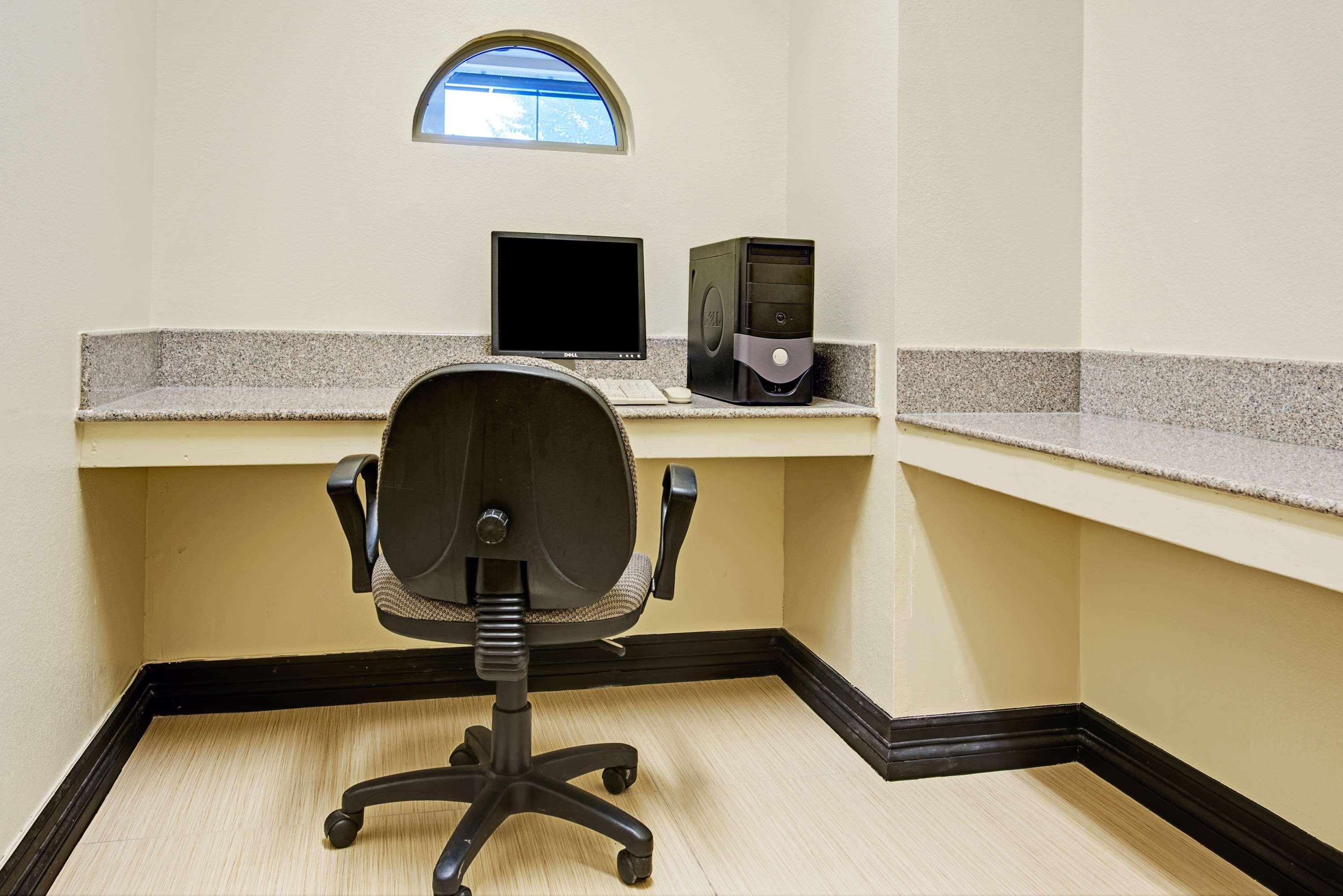 Surestay Plus By Best Western San Antonio Airport Eksteriør billede