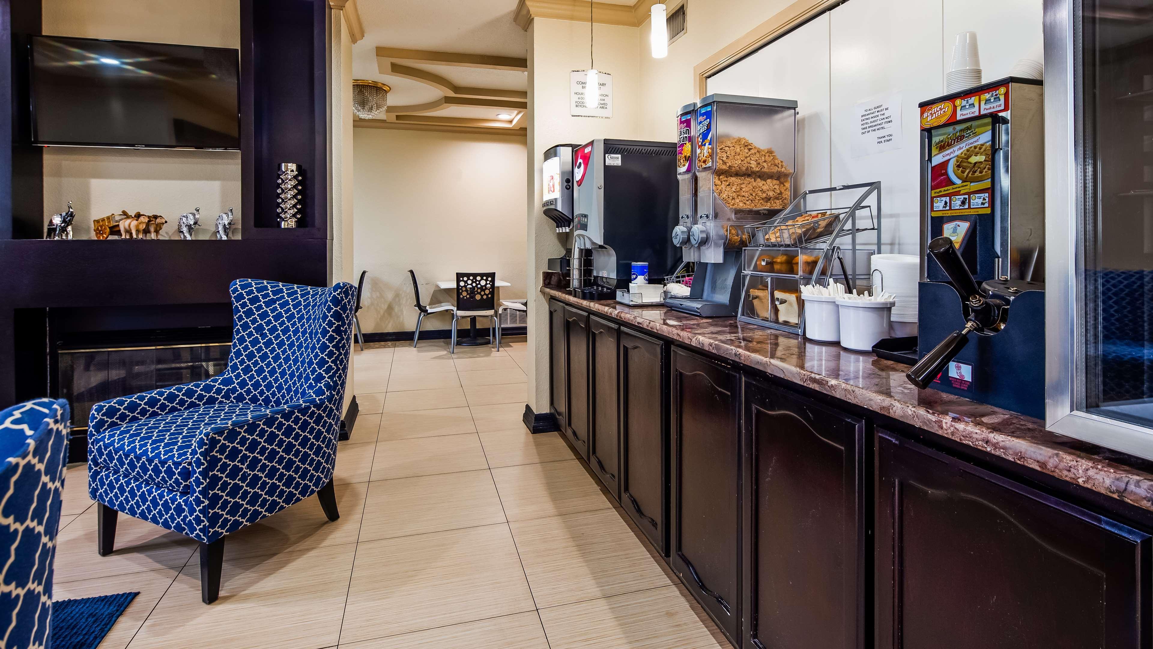 Surestay Plus By Best Western San Antonio Airport Eksteriør billede