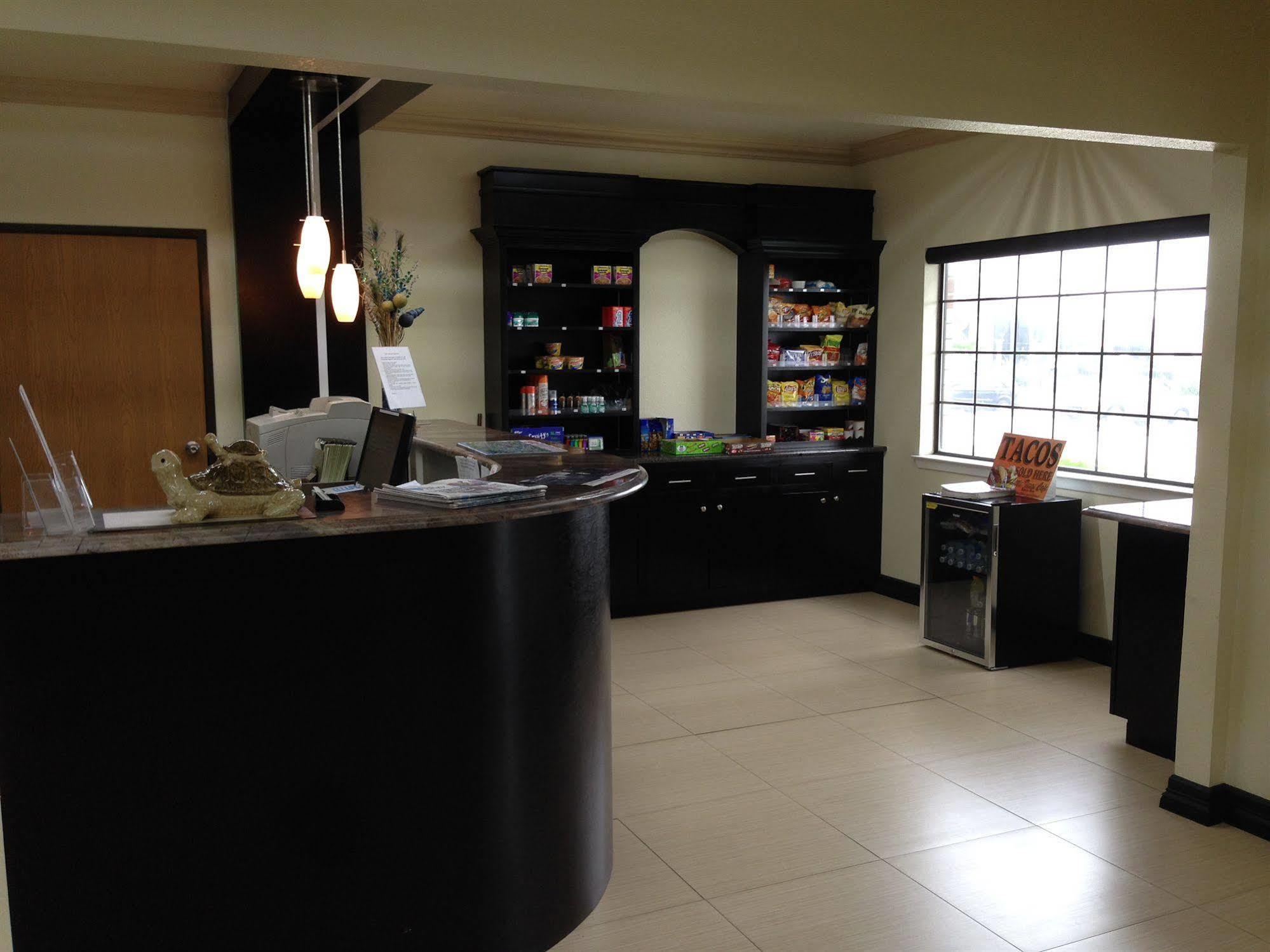 Surestay Plus By Best Western San Antonio Airport Eksteriør billede