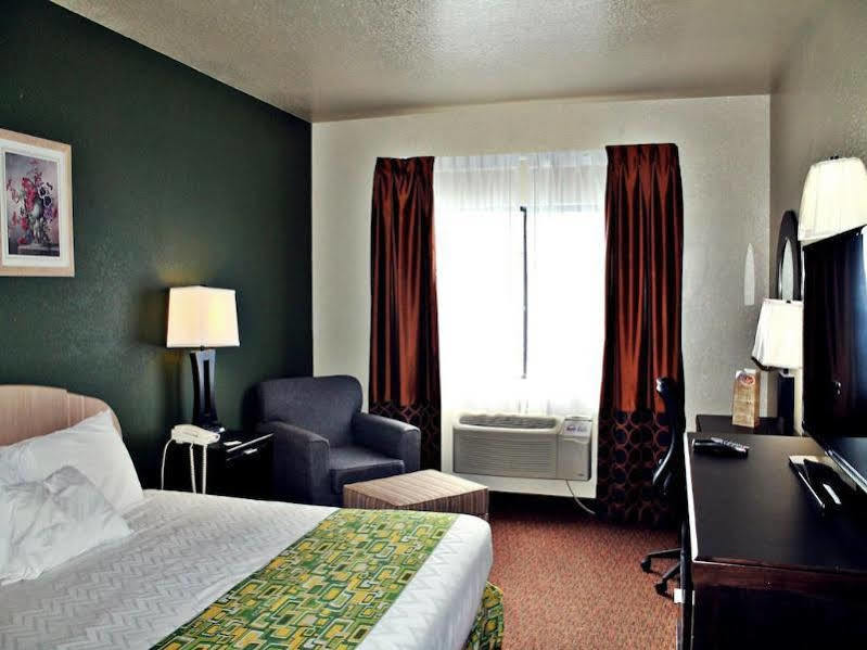 Surestay Plus By Best Western San Antonio Airport Eksteriør billede