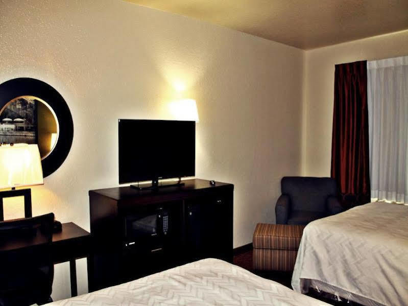 Surestay Plus By Best Western San Antonio Airport Eksteriør billede